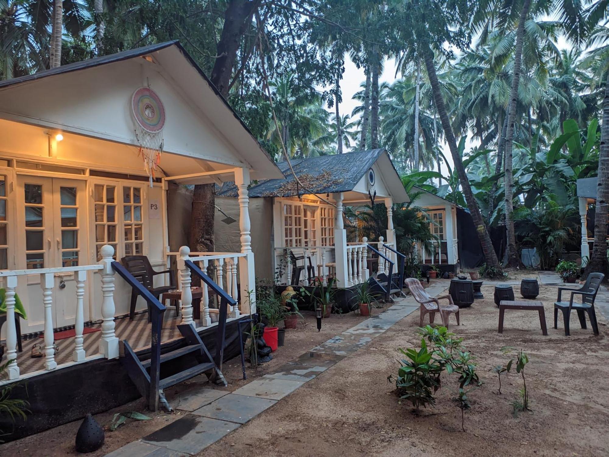 Tropical Bay Hostel Palolem Exterior photo